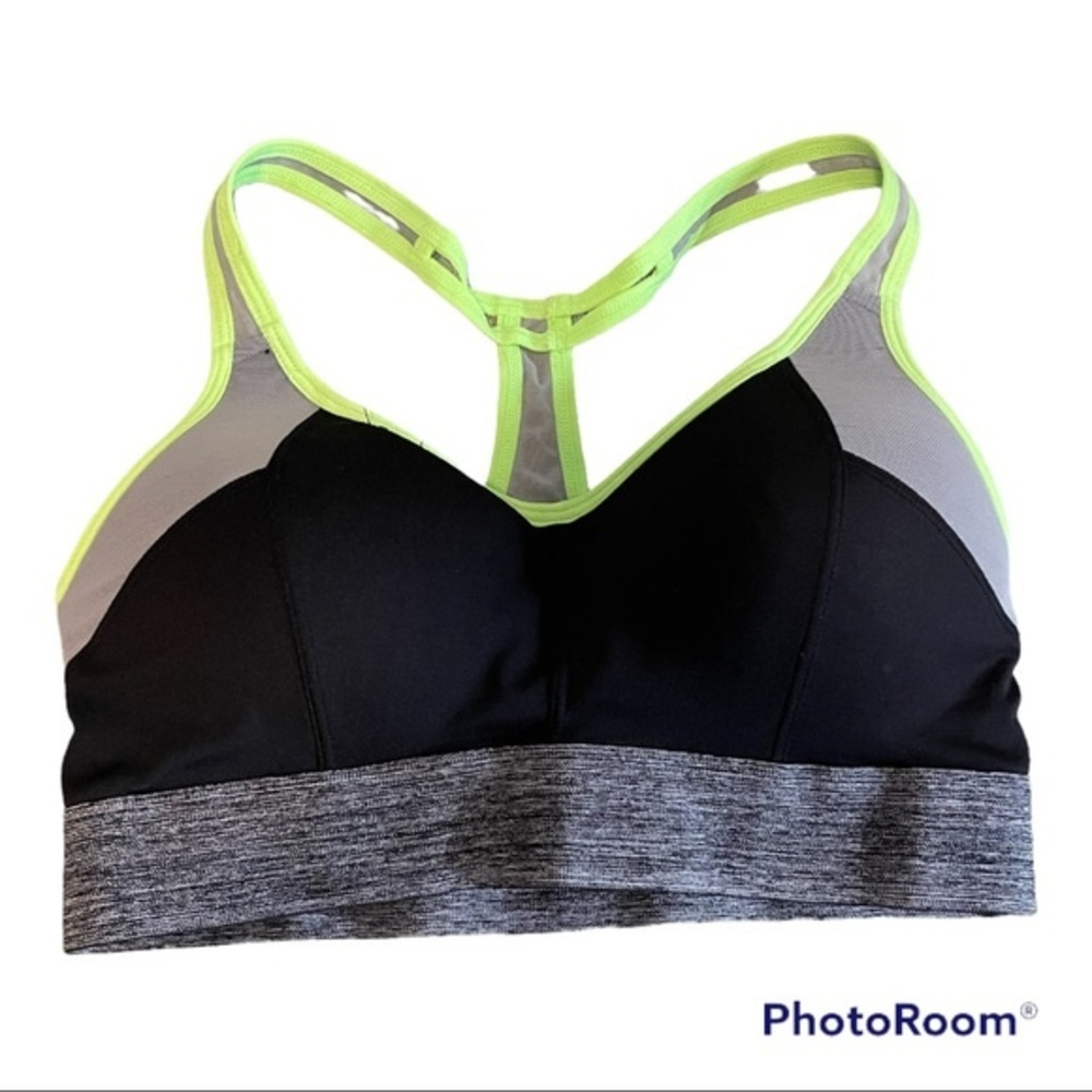 SO Women’s Sports Bra Size Small